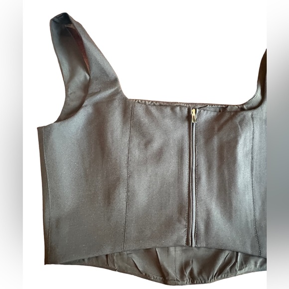 House of Harlow 1960 Black Zip Back Top - Picture 5 of 11